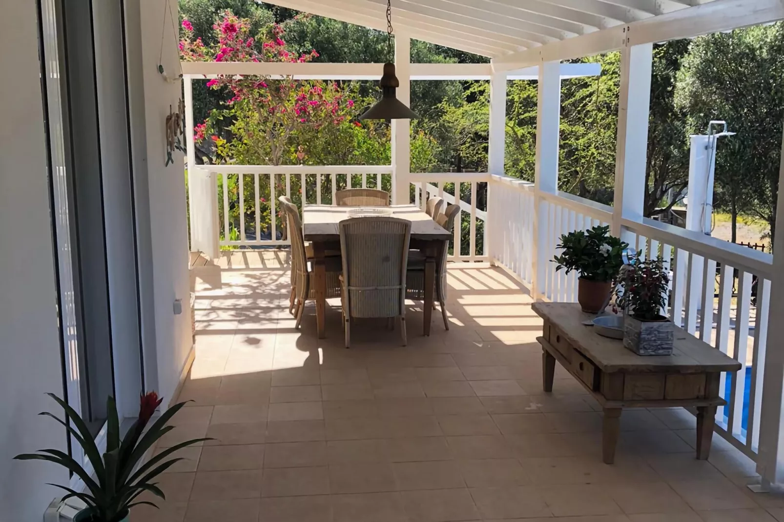 Villa Angela-Balcon-terrasse