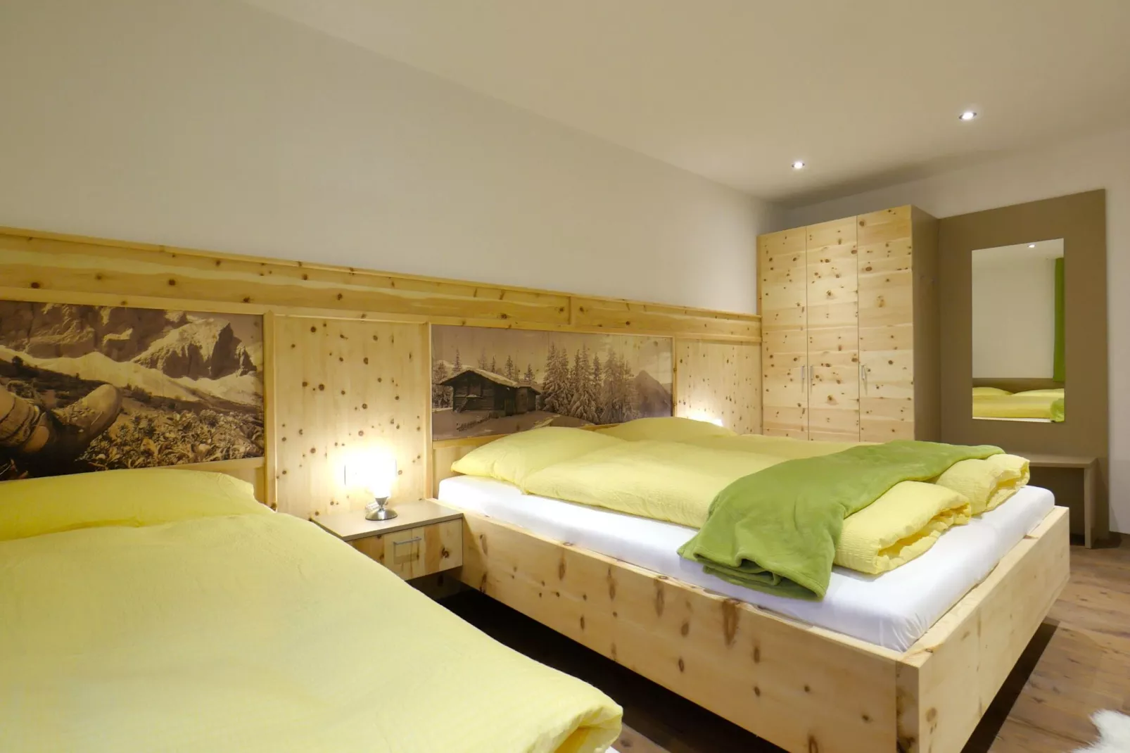 Zirben Heim-Bedroom