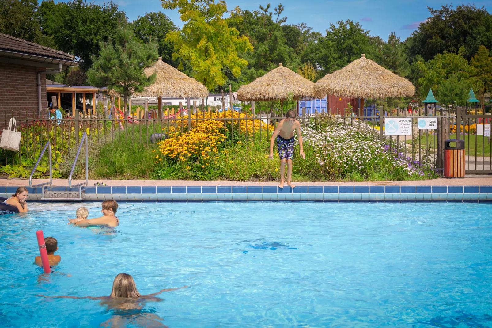 Recreatiepark de Boshoek 1-Parkeinrichtungen