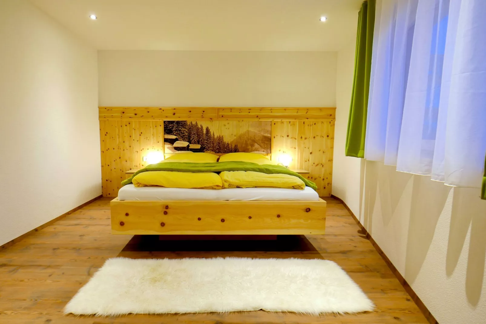 Zirben Heim-Bedroom