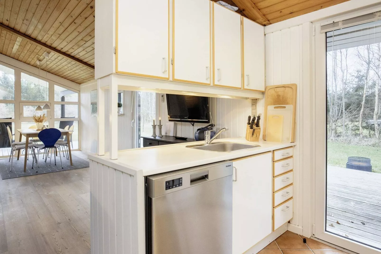 6 person holiday home in Jerup-By Traum-Indoor