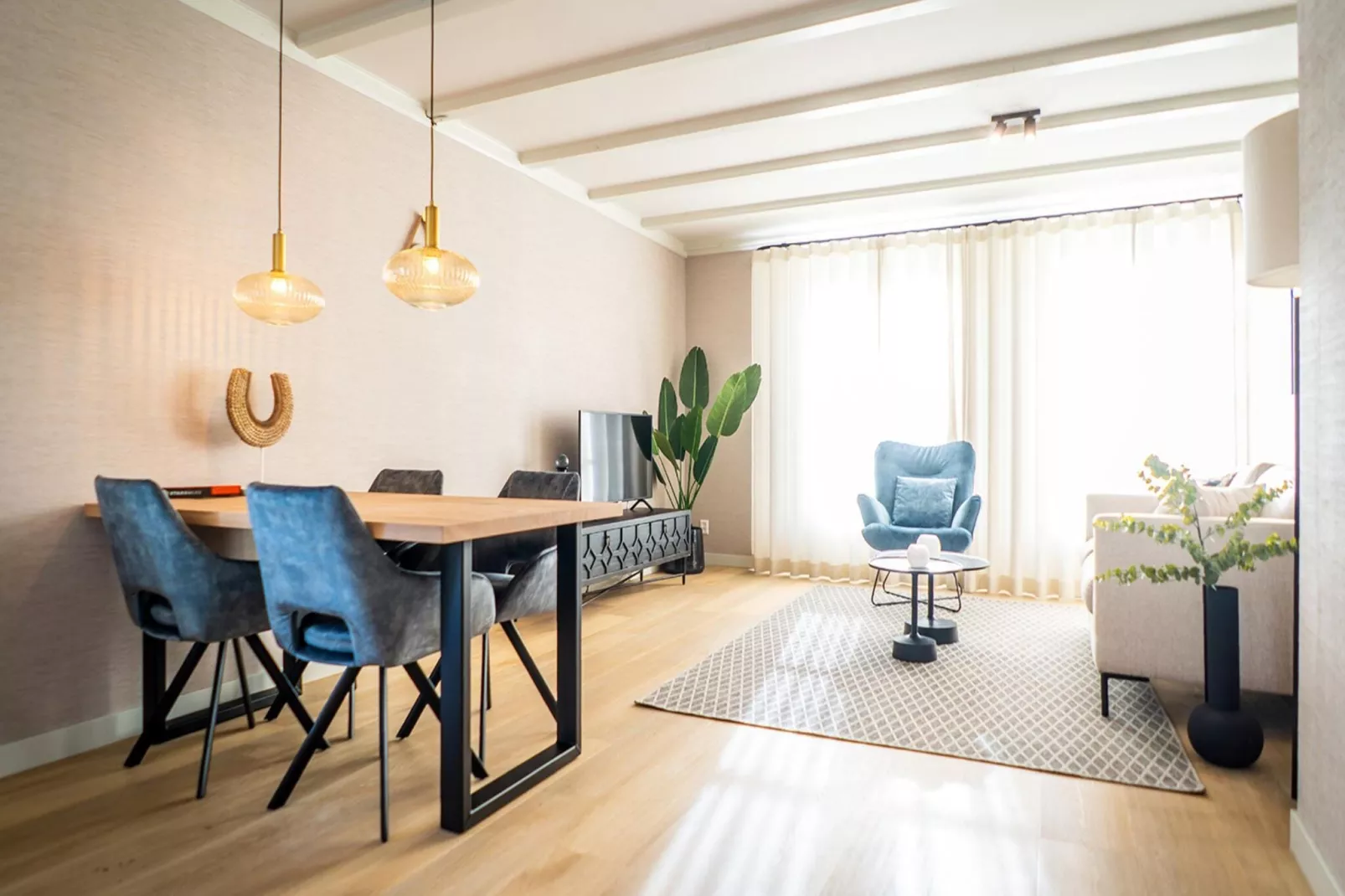 Appartement Hoeve Holland R1-Dining room