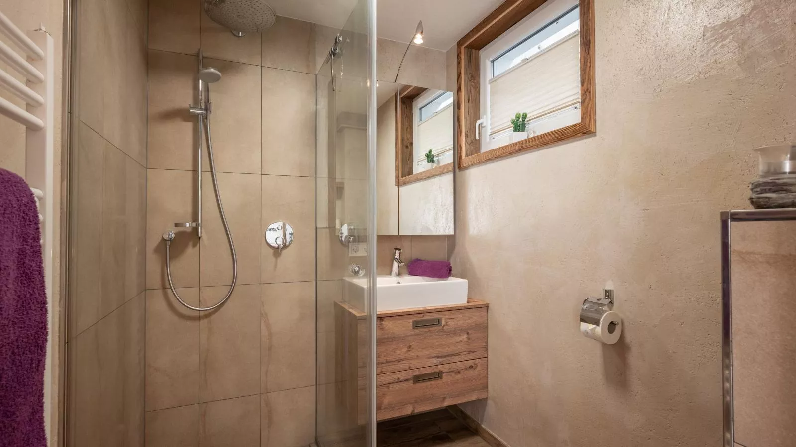Am Waldrand-Bathroom