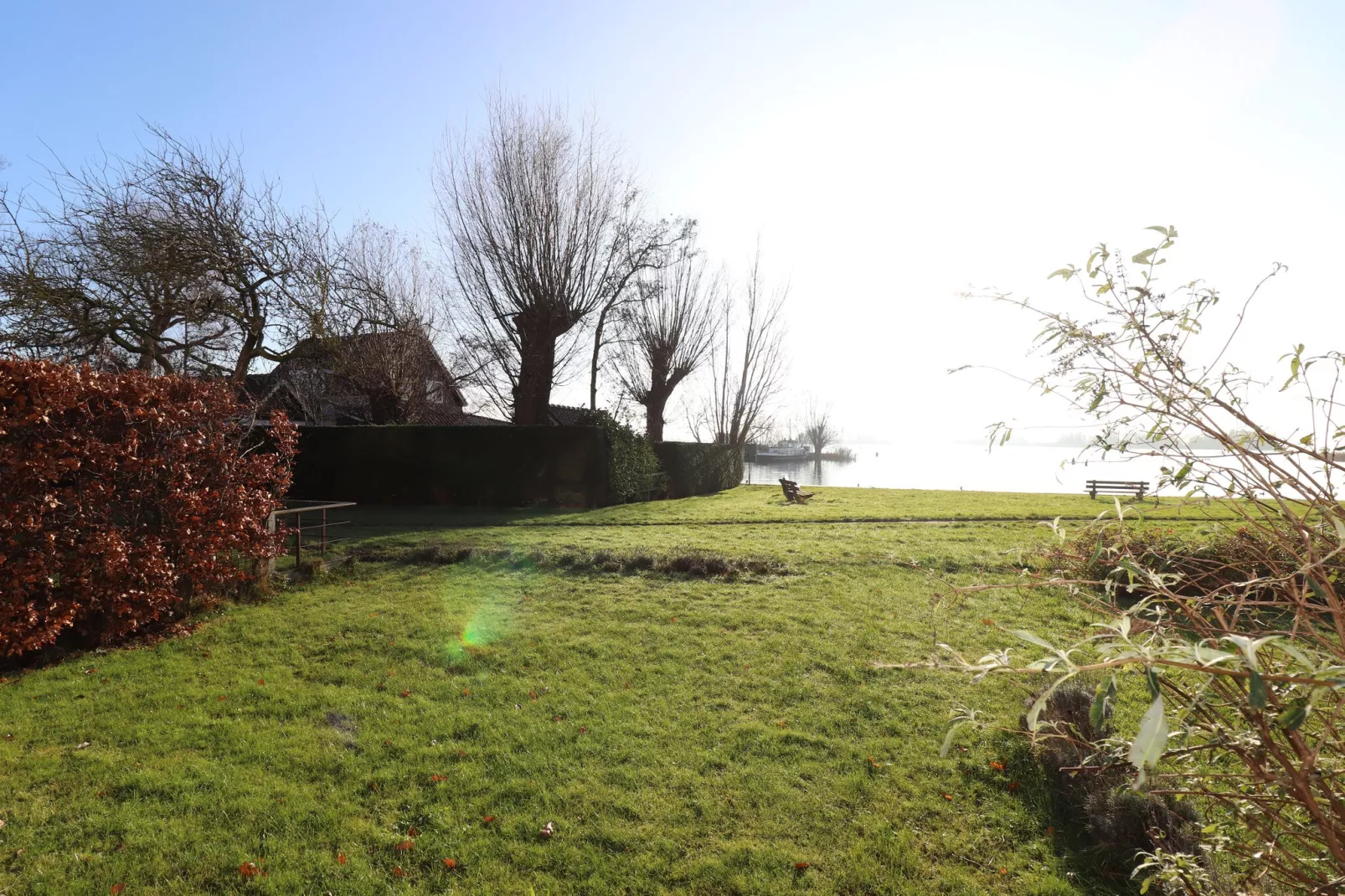 Appartement aan het meer in Heeg-View winter