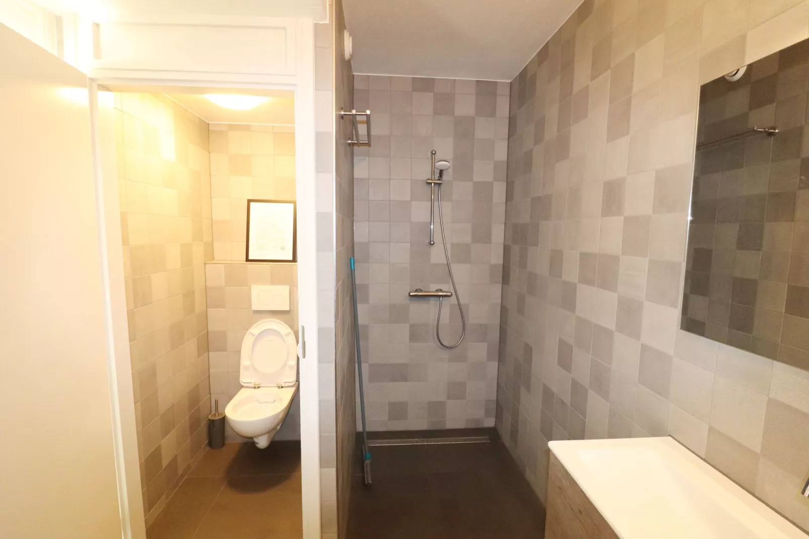 Appartement aan het meer in Heeg-Bathroom