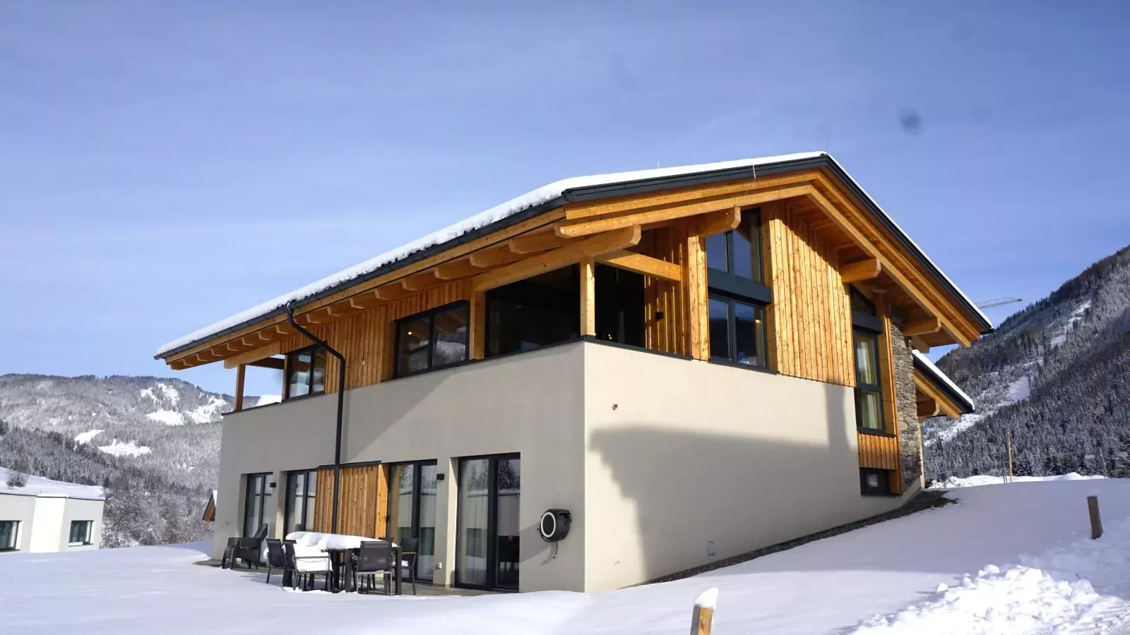 Grebenzen Lodge Pabstin 36B-Exterior winter