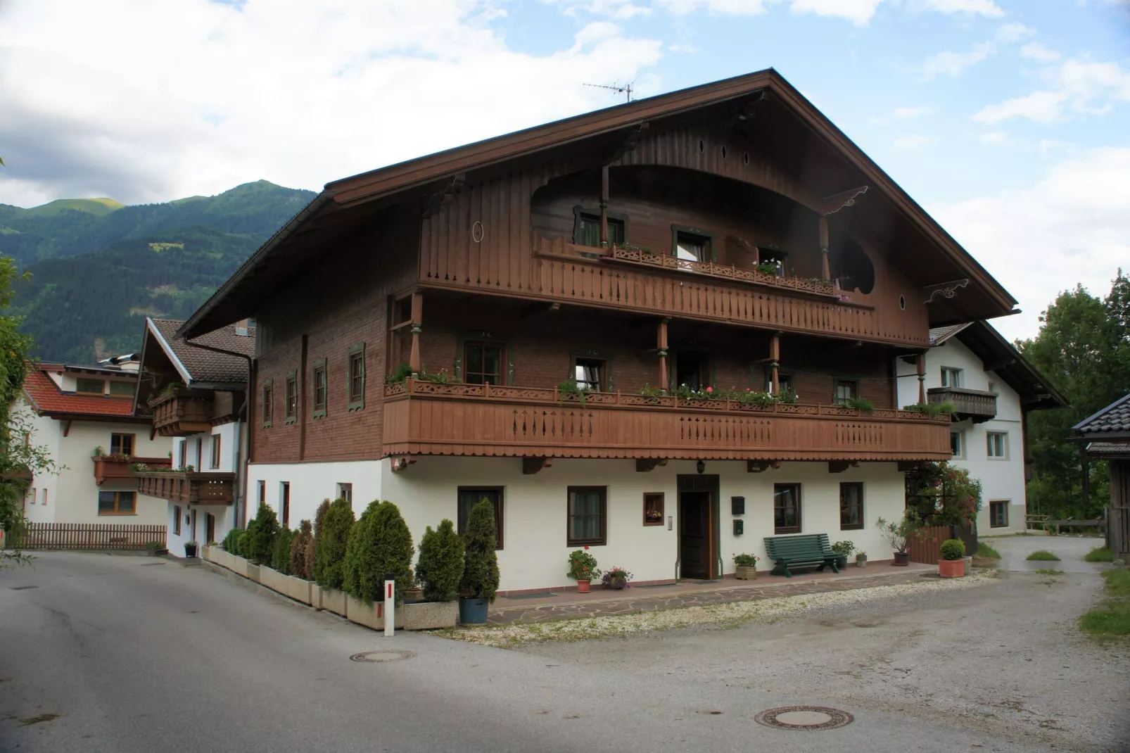 Appartement St Pankraz-Exterior summer