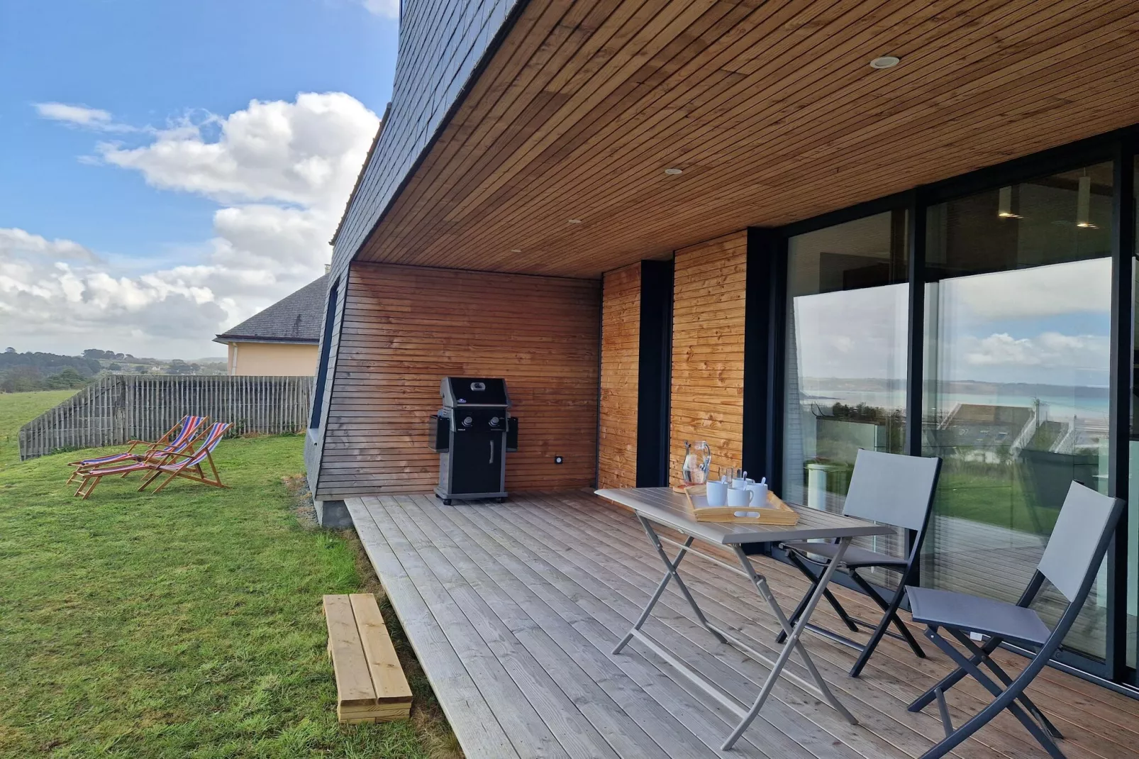 Villa d'architecte avec vue mer panoramique Locquirec-Terrace balcony