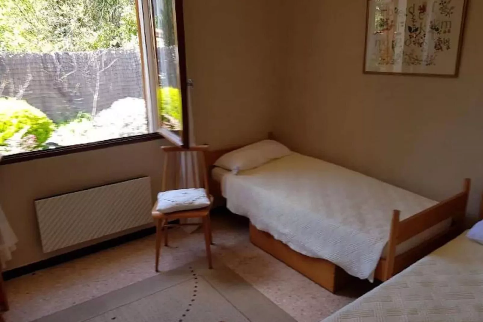 LA BOUSCADE GUESTHOUSE-Bedroom