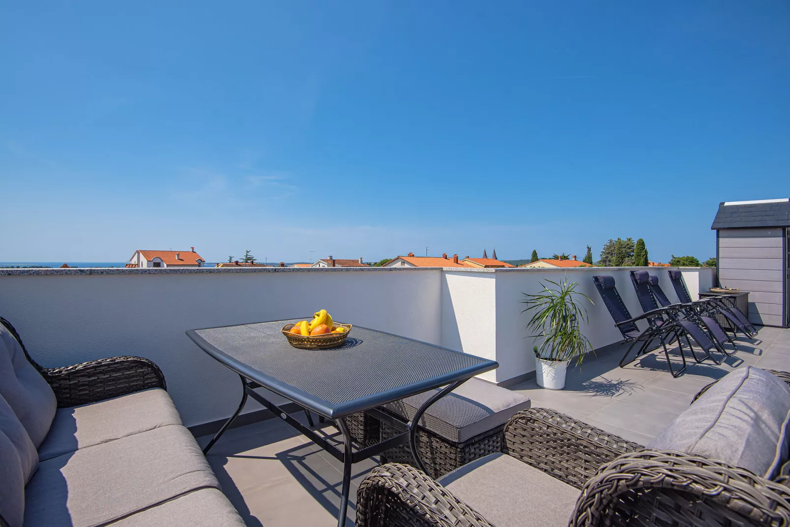 Hamilton Building/app Jagoda-Terrace balcony