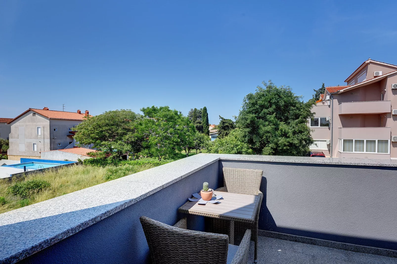 Hamilton Building/app Jagoda-Terrace balcony