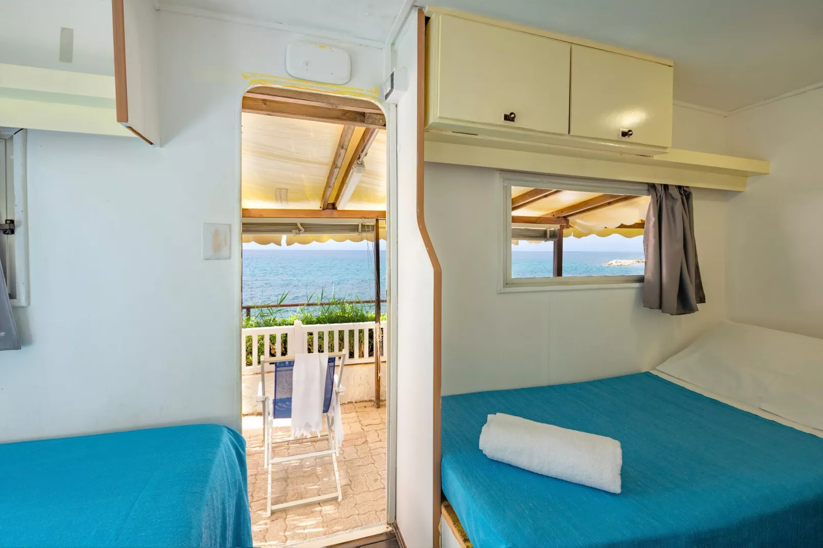 Resort Baia del Silenzio Caravan-Bedroom