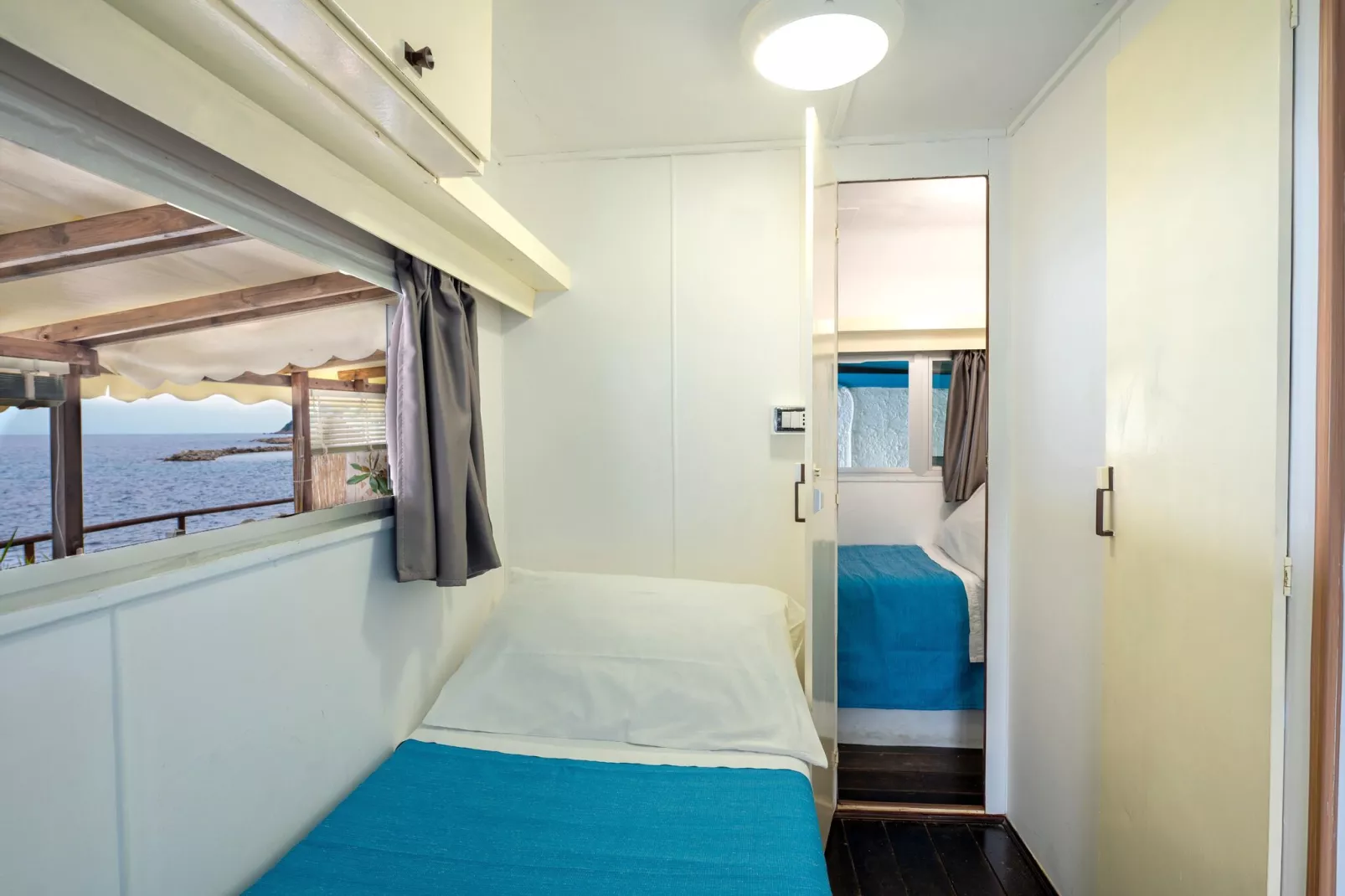Resort Baia del Silenzio Caravan-Bedroom