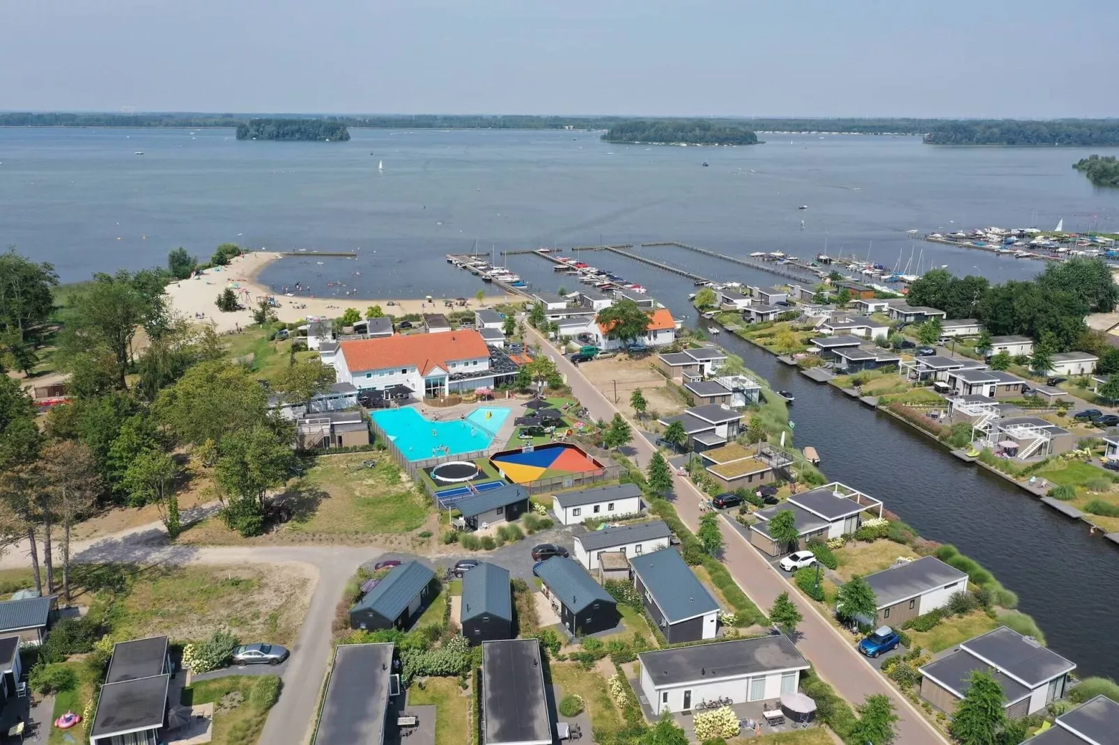 Resort Veluwemeer 3-Areas summer 1km