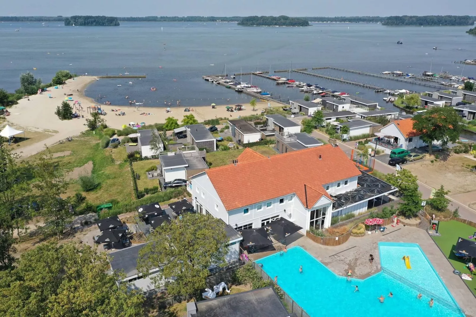 Resort Veluwemeer 3-Areas summer 1km