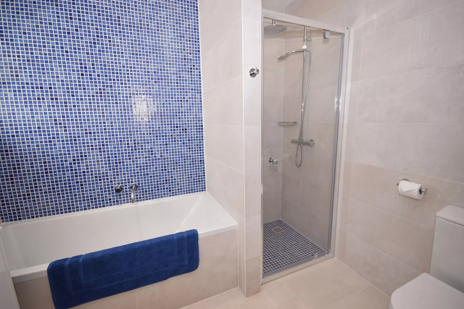 Casa o Sonho-Bathroom