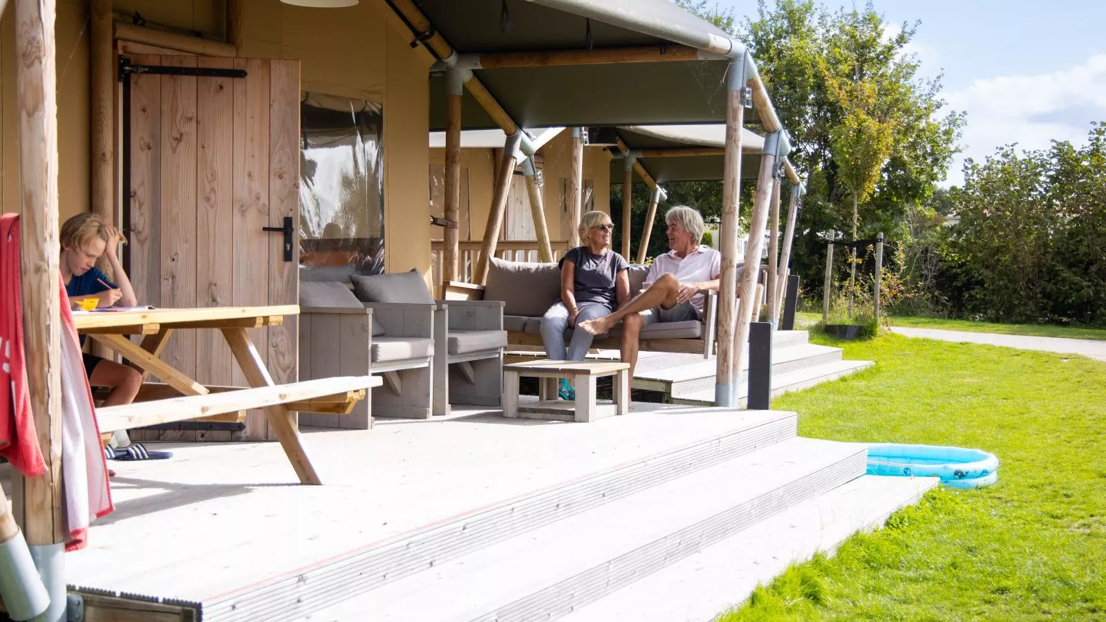 Glamping Lodge-Terrace balcony