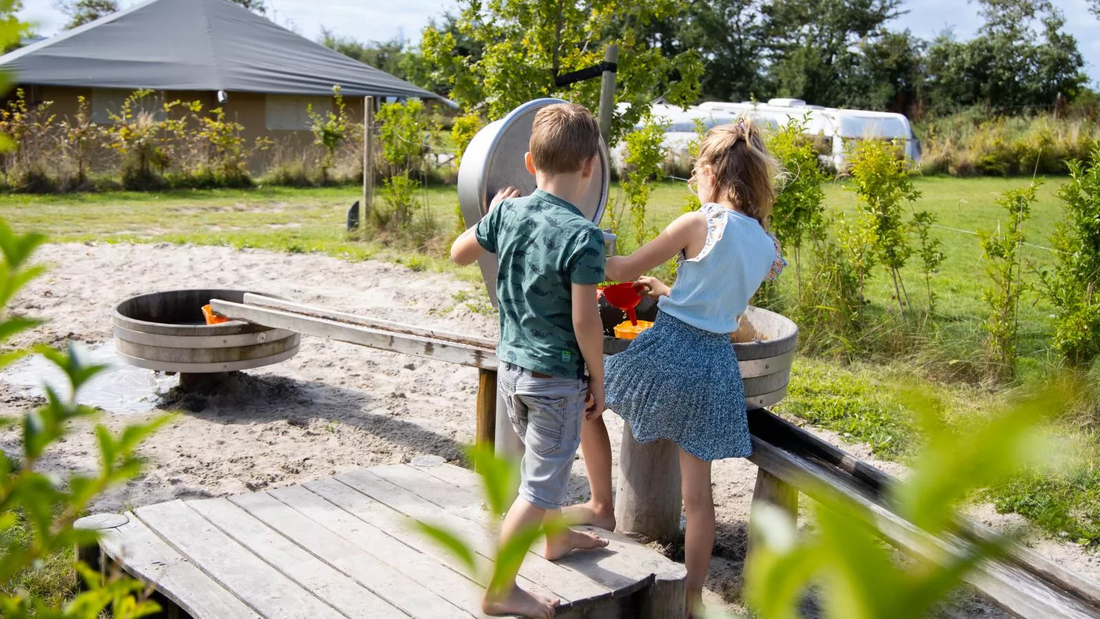 Glamping Lodge-Park facilities