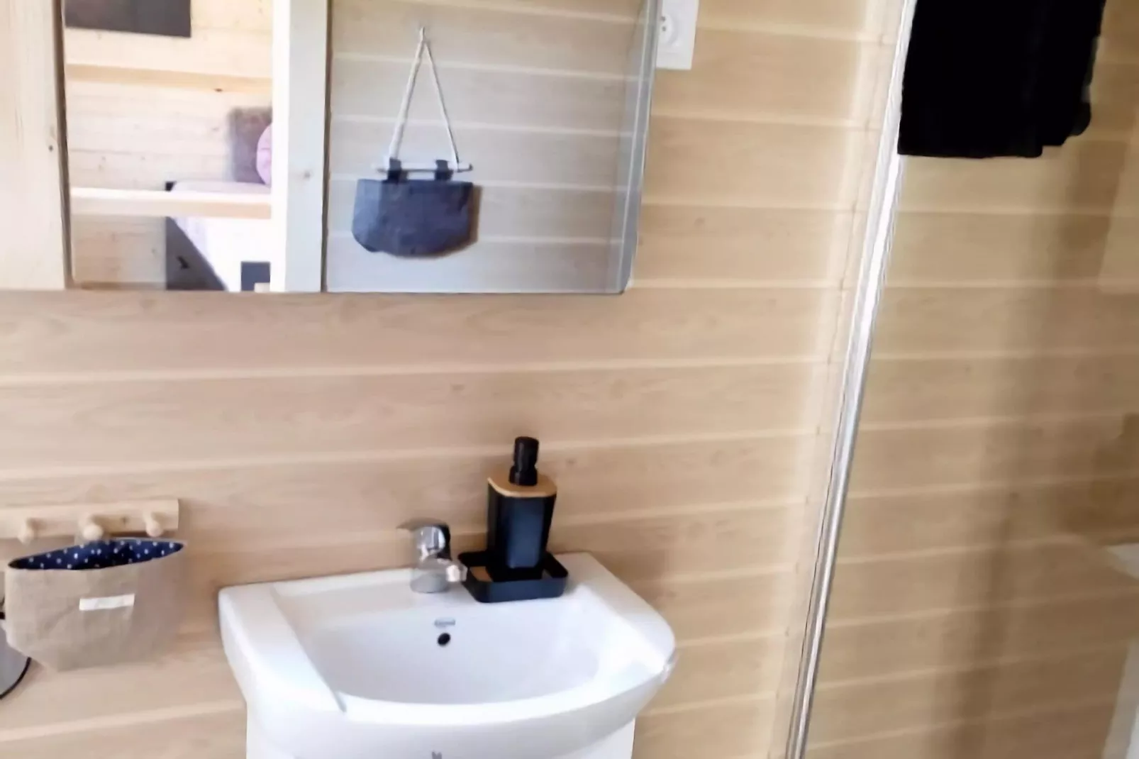 La Forgerie et Tiny-Bathroom
