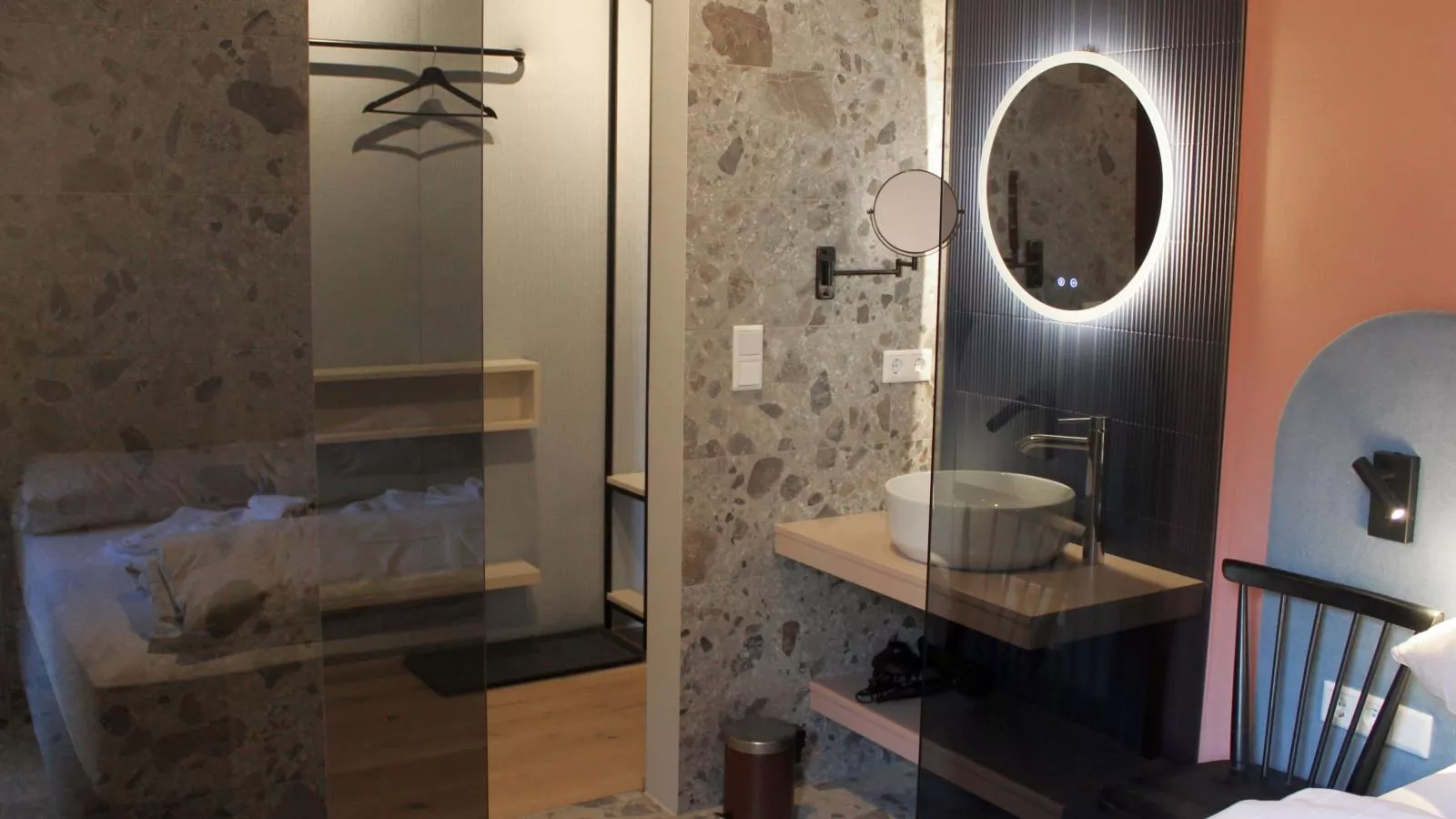 Lukasfeld 9 Top Franz-Bathroom
