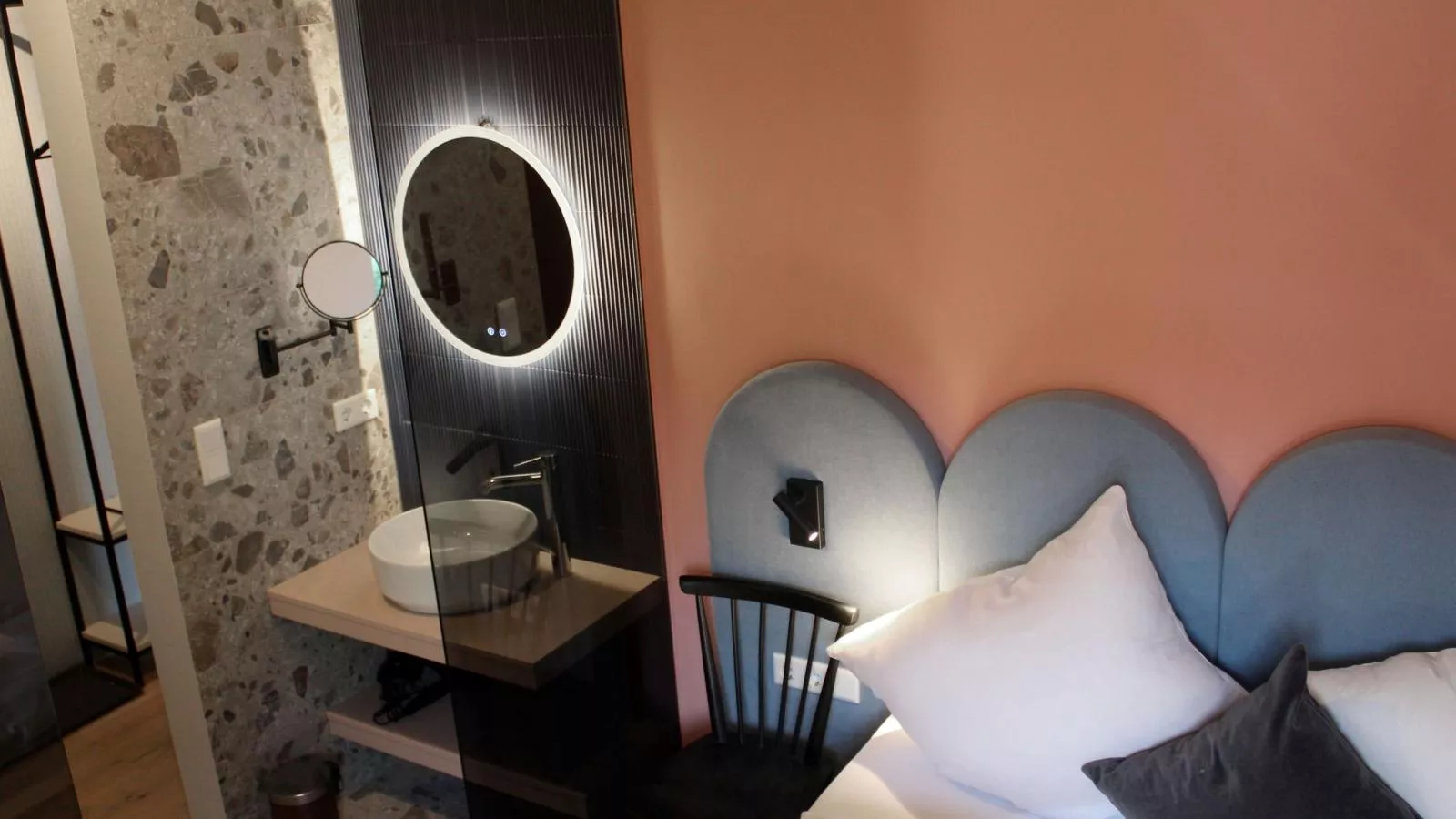 Lukasfeld 9 Top Franz-Bathroom