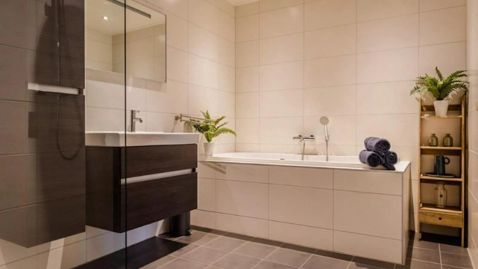 Waddenhuis-Bathroom