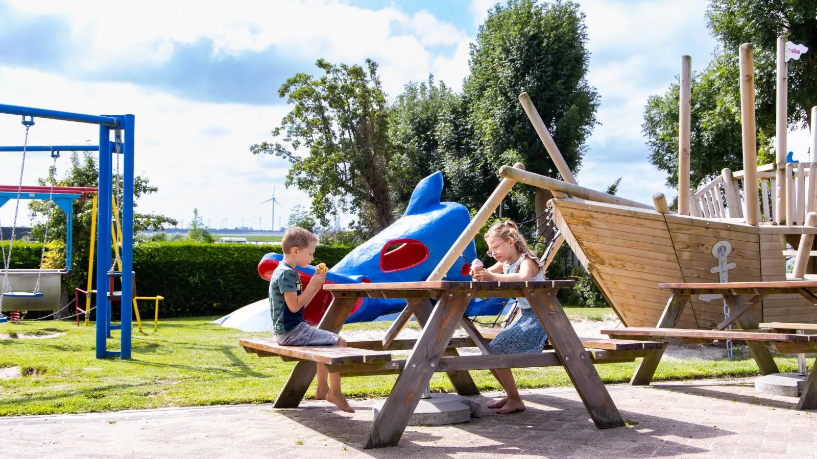 Waddenhuis-Park facilities