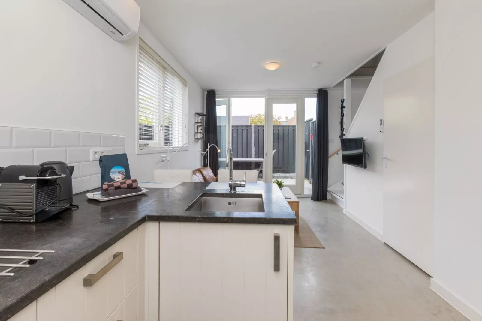 Dorpsstraat 37a  Biggekerke-Kitchen
