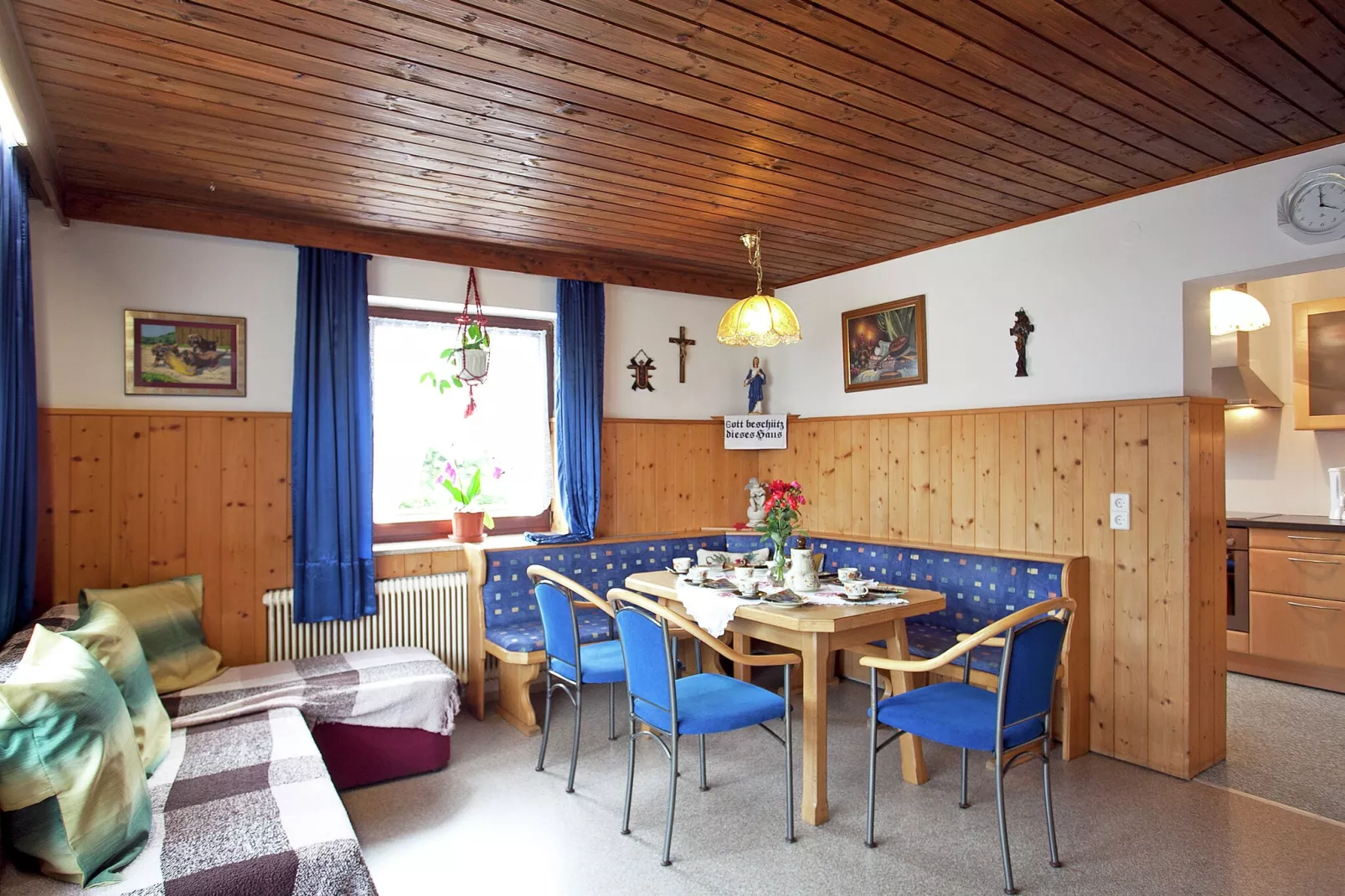 Mohr-Living room