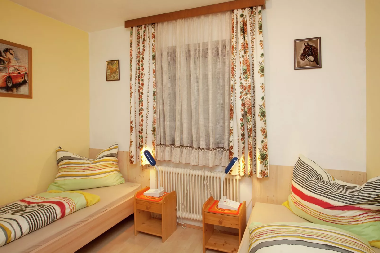 Mohr-Bedroom