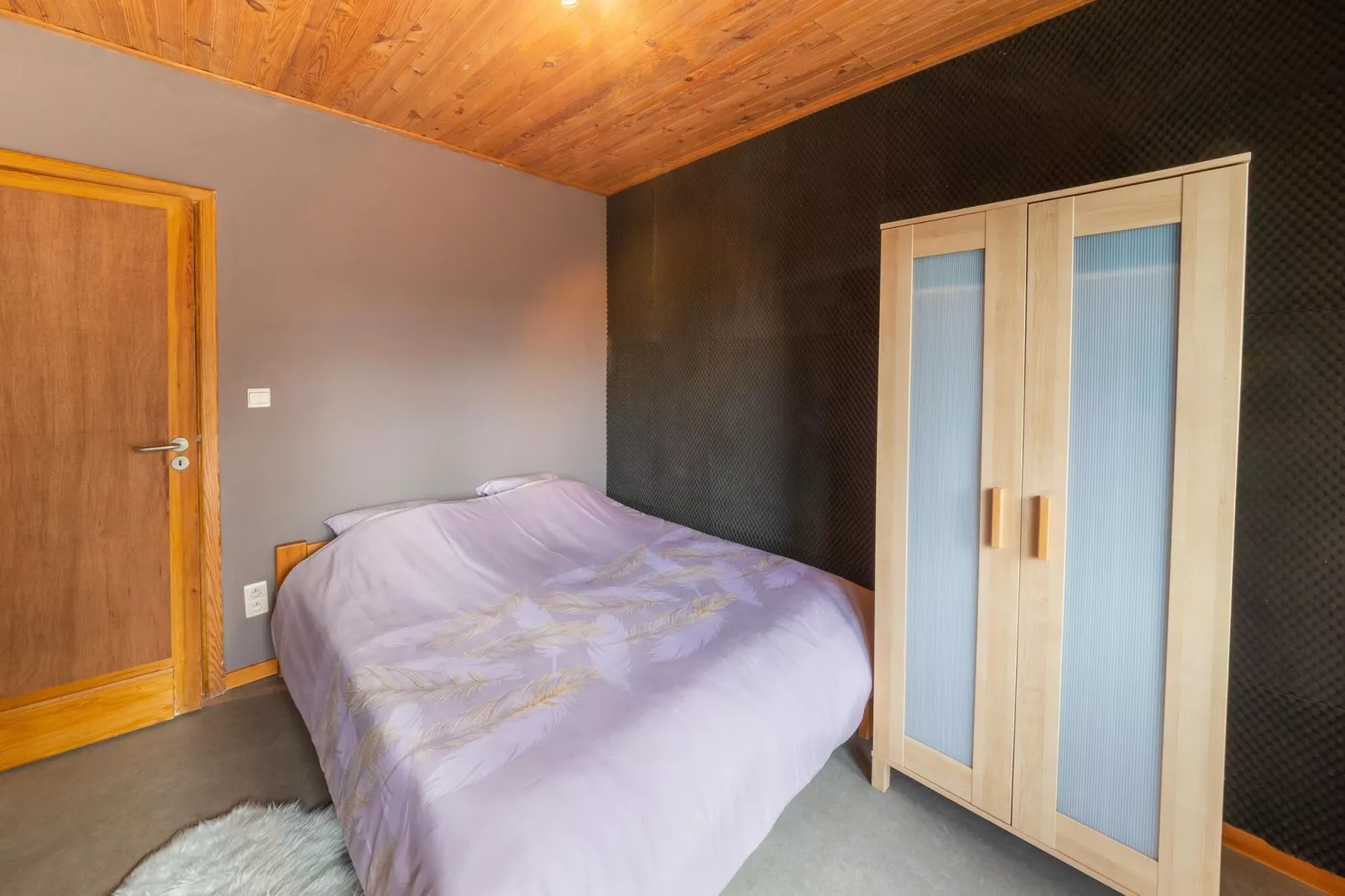 Magnifique habitation pour 7 voyageurs avec Bains à remous-Bedroom