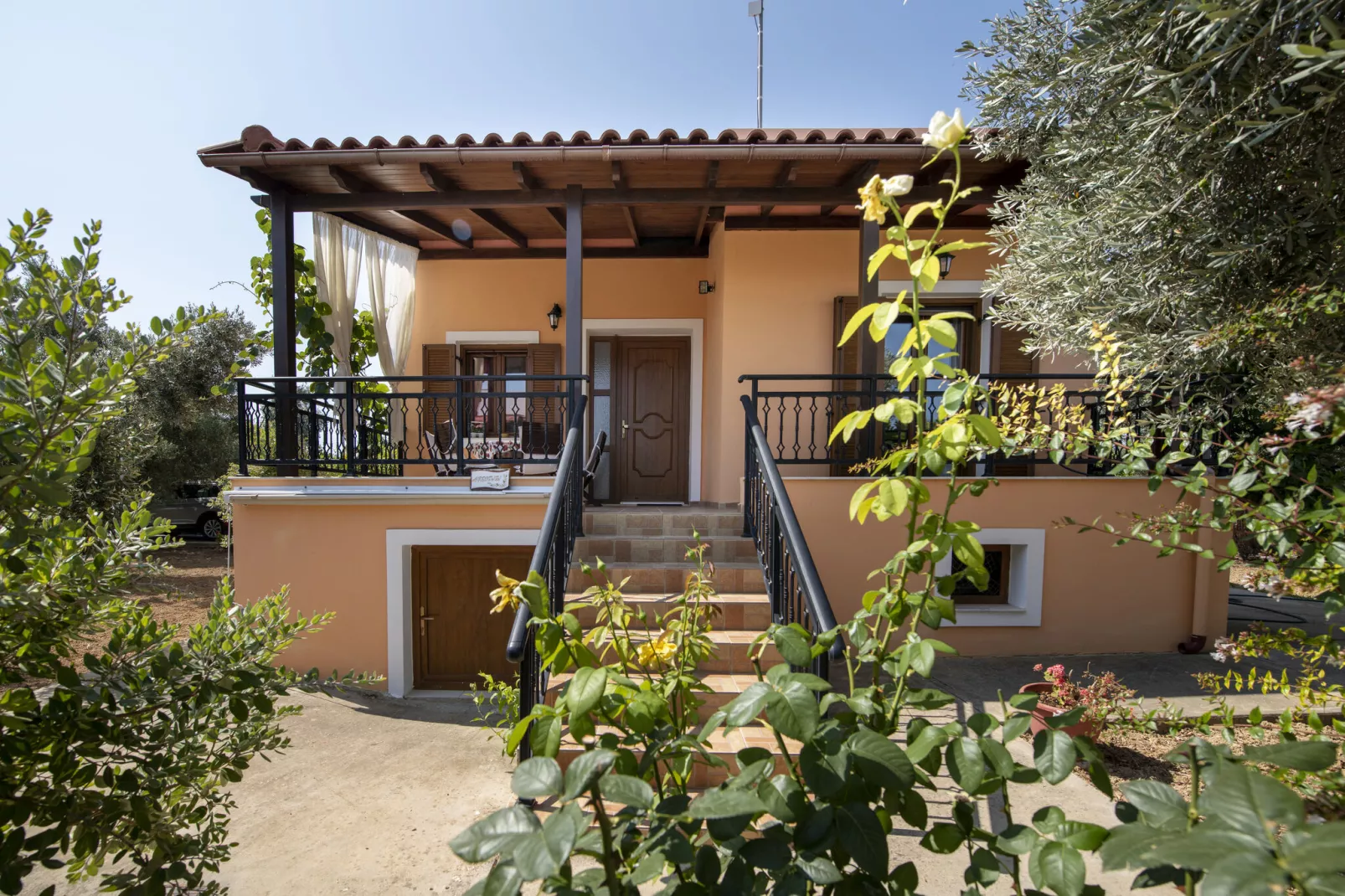 Villa Afroditi-Exterior summer