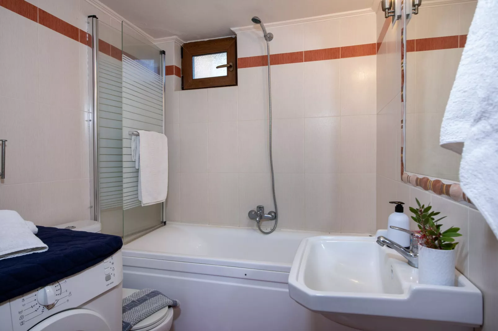 Villa Afroditi-Bathroom