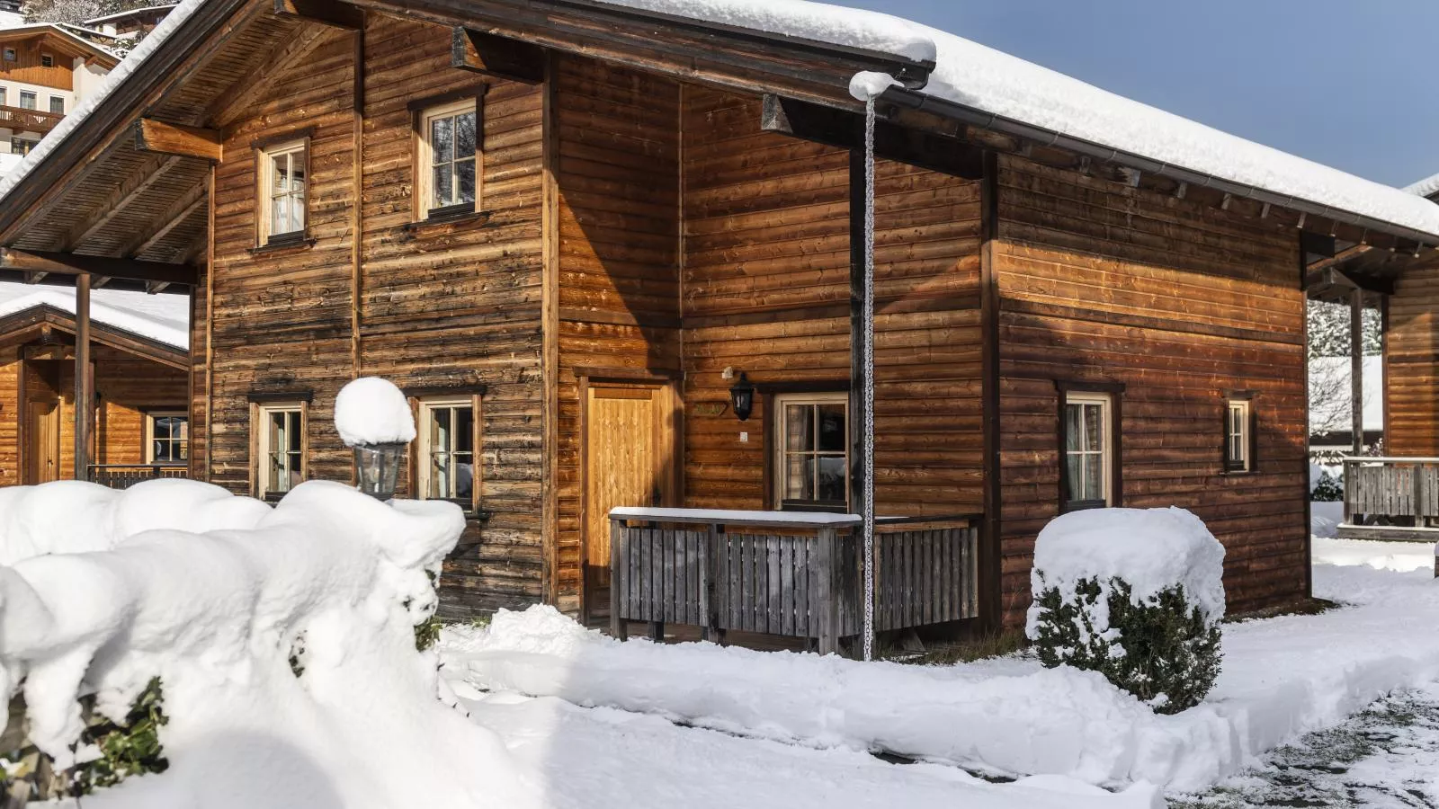 Urige Doppelhaushälfte 5-Exterior winter