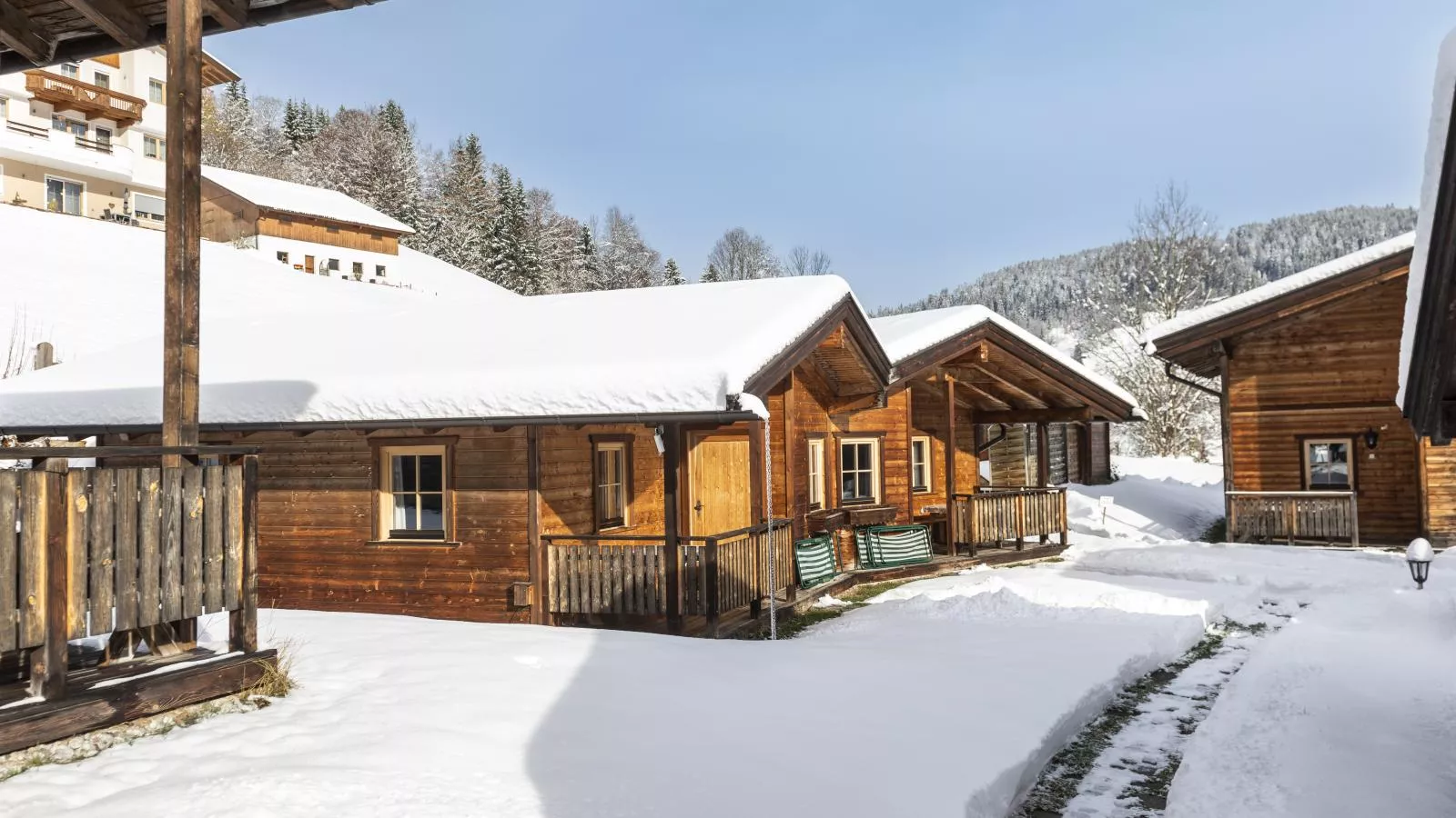 Urige Doppelhaushälfte 5-Exterior winter