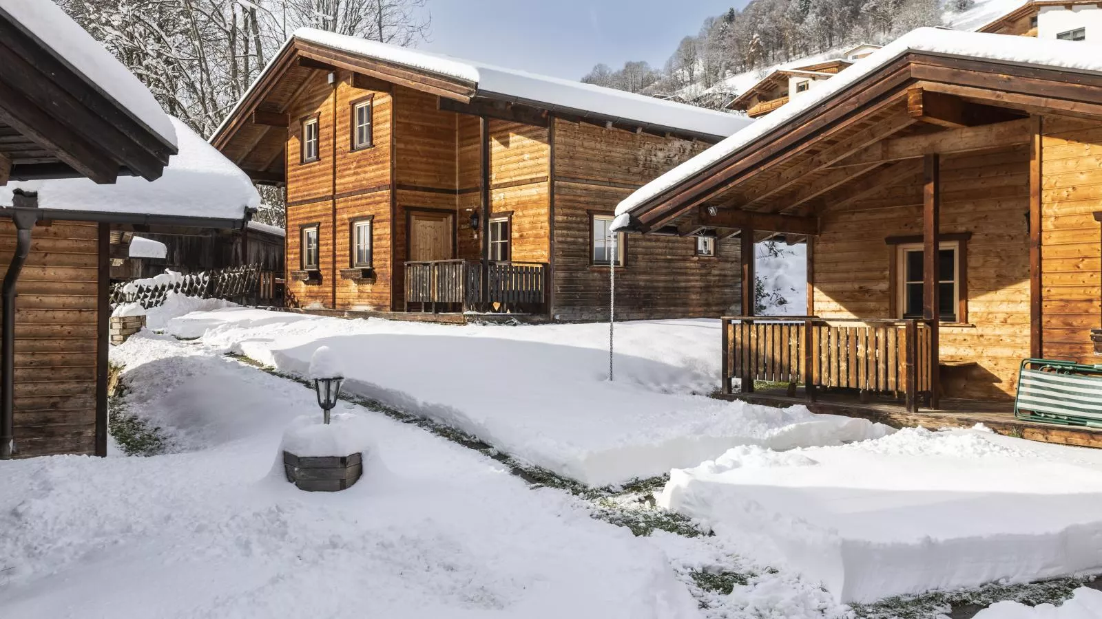 Urige Doppelhaushälfte 5-Exterior winter