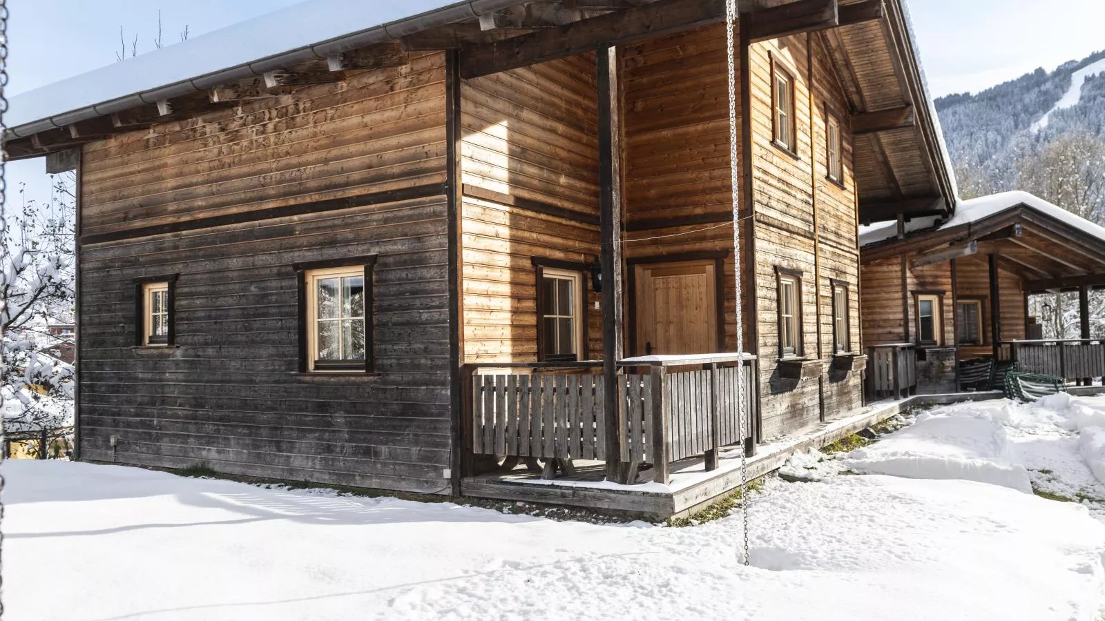 Urige Doppelhaushälfte 5-Exterior winter