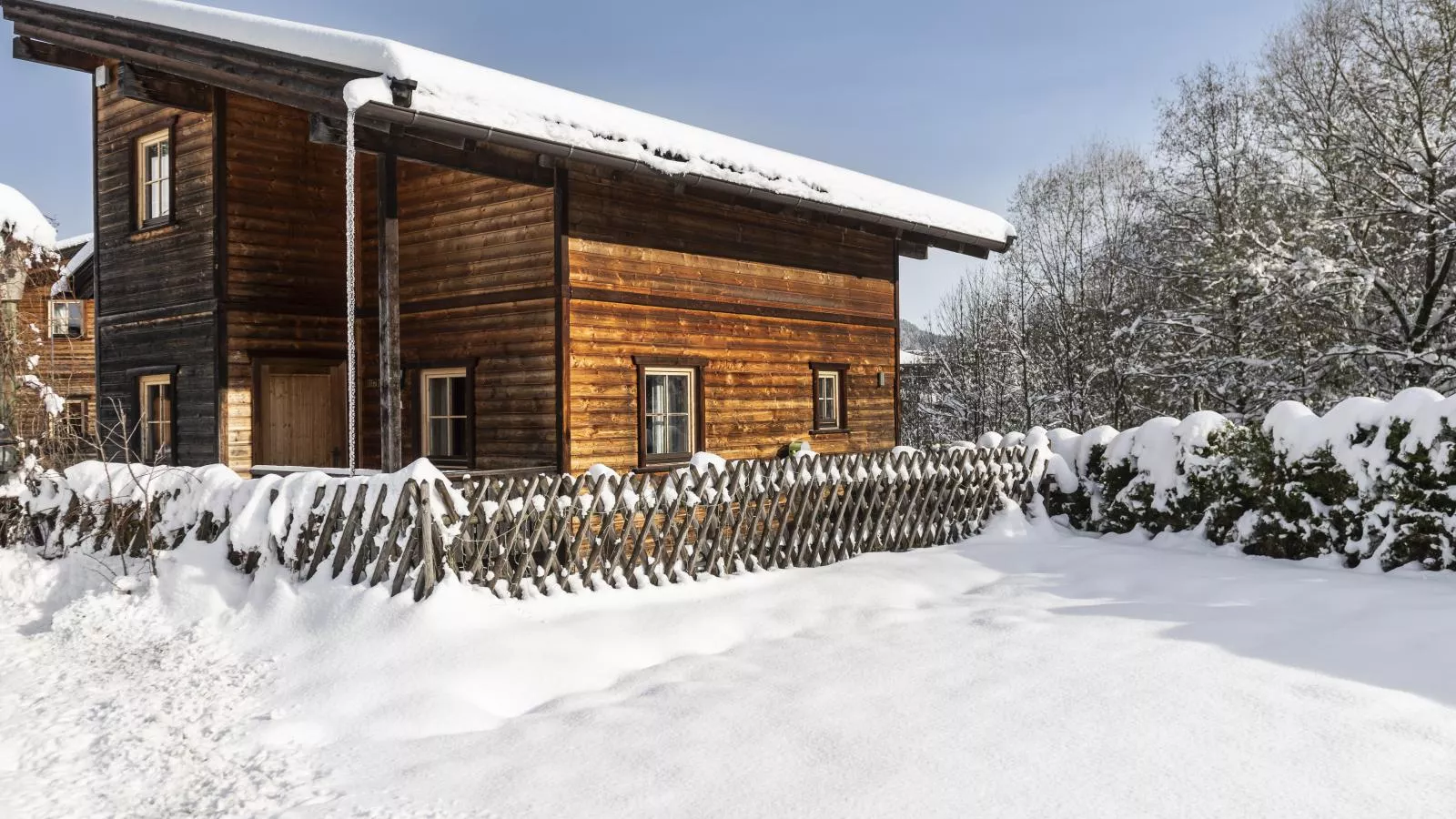 Urige Doppelhaushälfte 5-Exterior winter