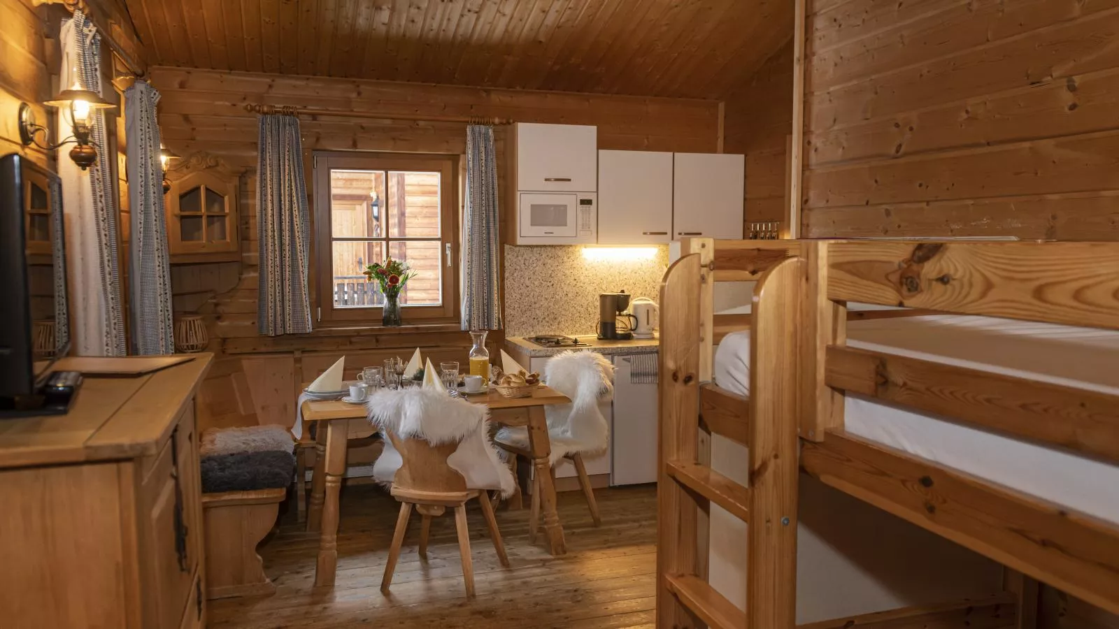 Urige Doppelhaushälfte 5-Indoor