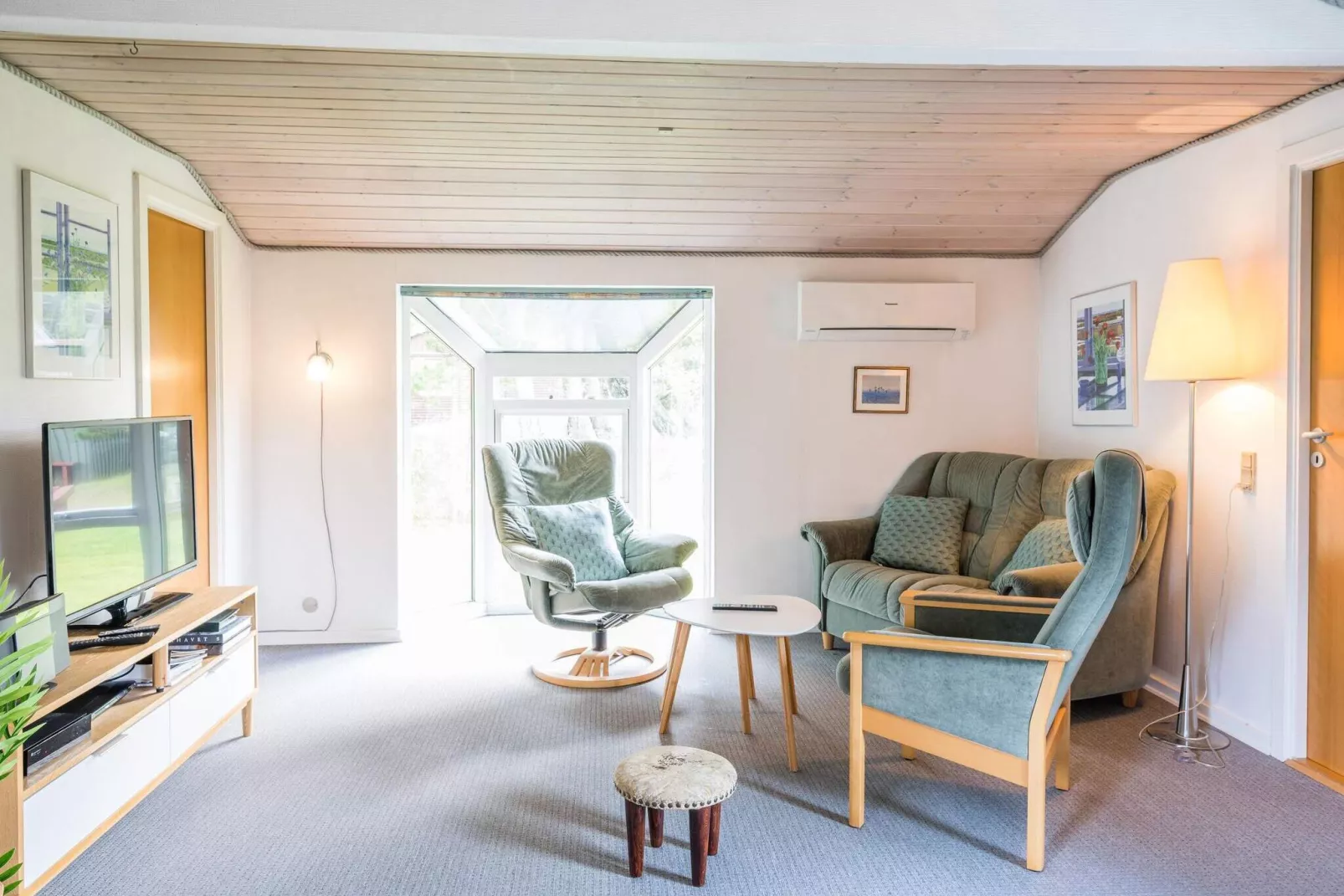 Chalet isole au pin-By Traum