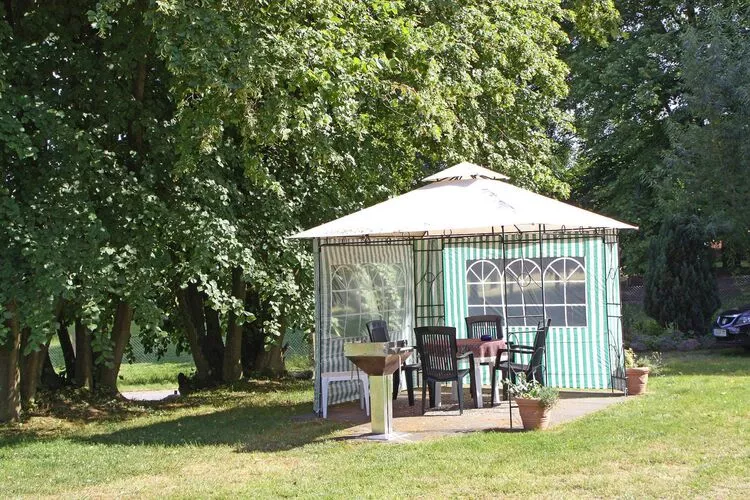 Gutshaus Schulenbrook Kiefer 100 m² 3 P-Gardens summer