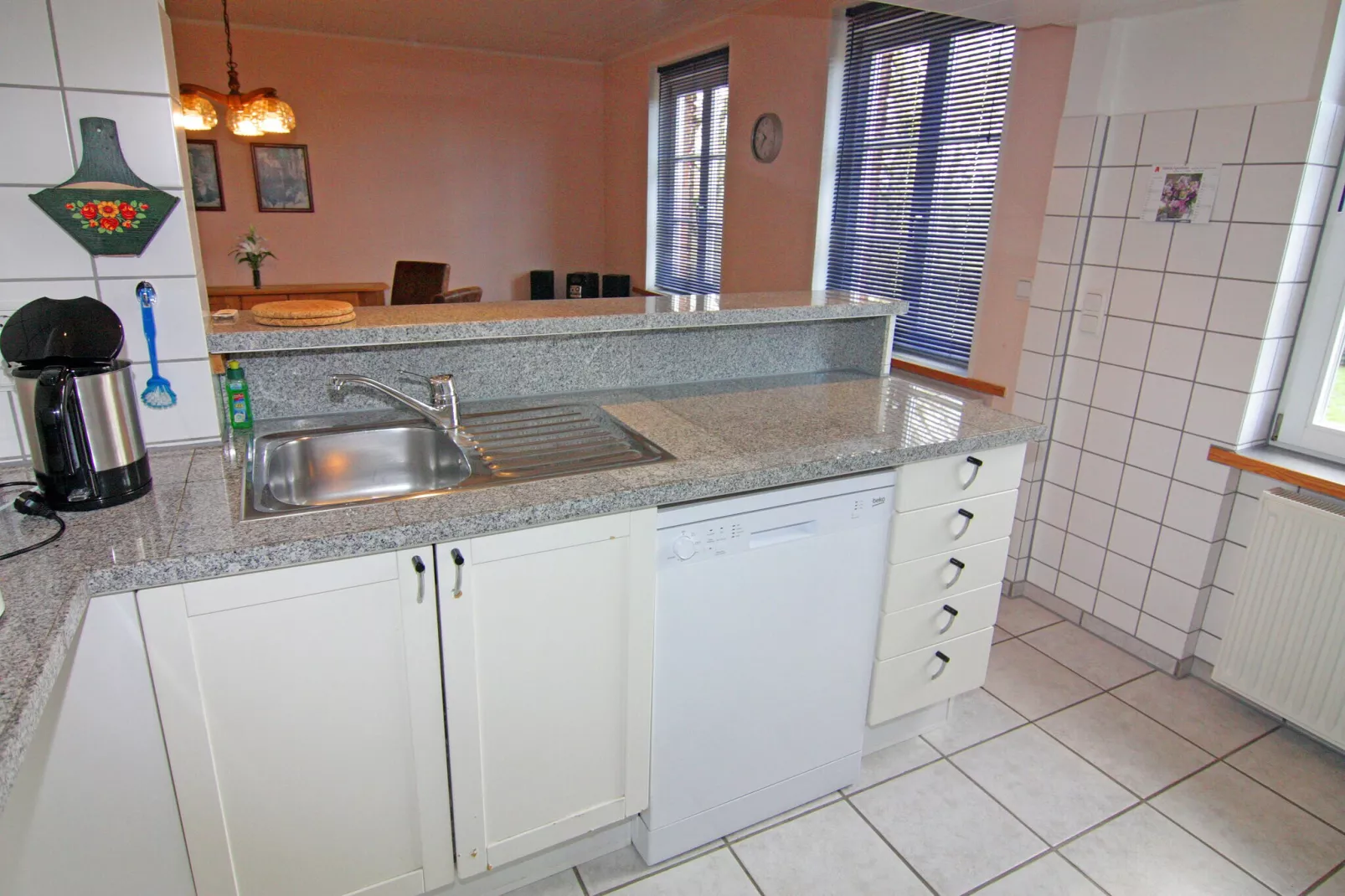 Gutshaus Schulenbrook Kiefer 100 m² 4 P-Kitchen