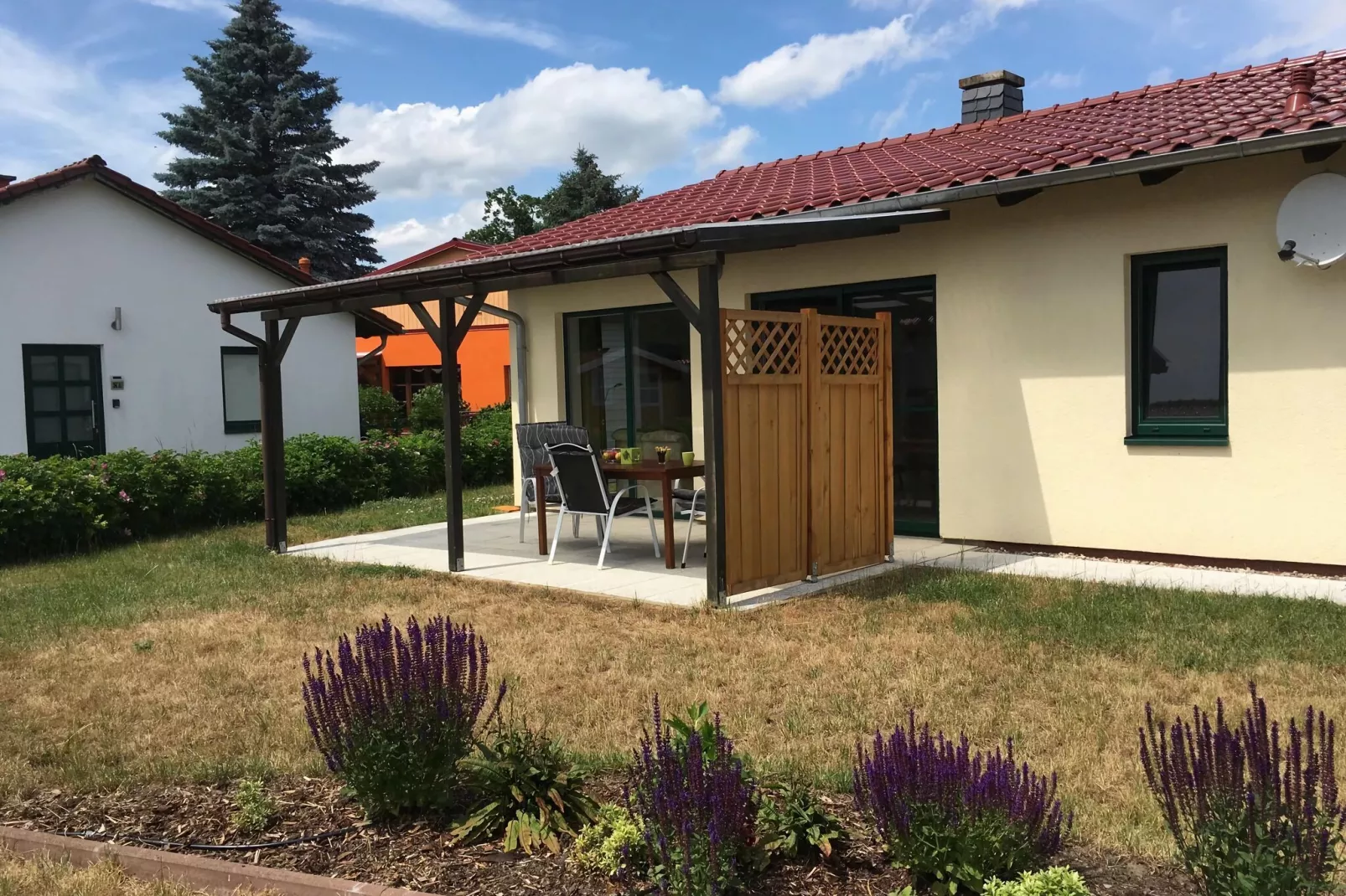 Ferienhaus Pirol 62 qm-Exterior summer