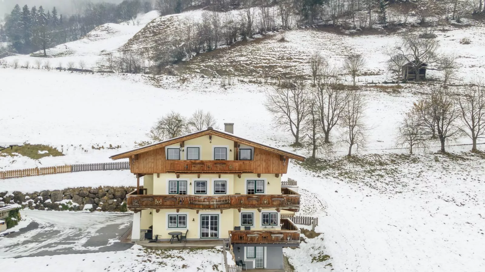 Sunnseitn-Exterior winter