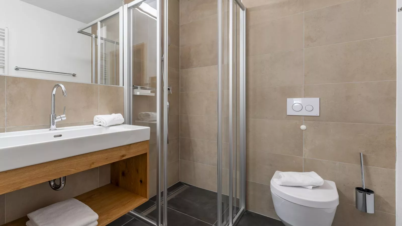 Luxury Tauern Suite Walchen Kaprun 5-Bathroom