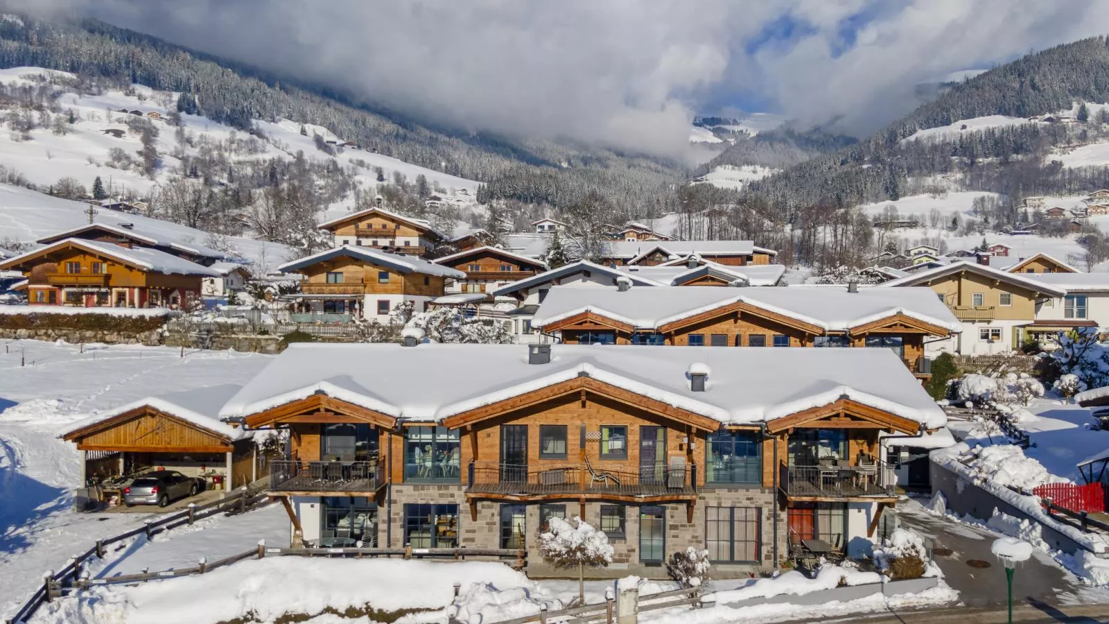 Luxury Tauern Suite Walchen Kaprun 5-Exterior winter