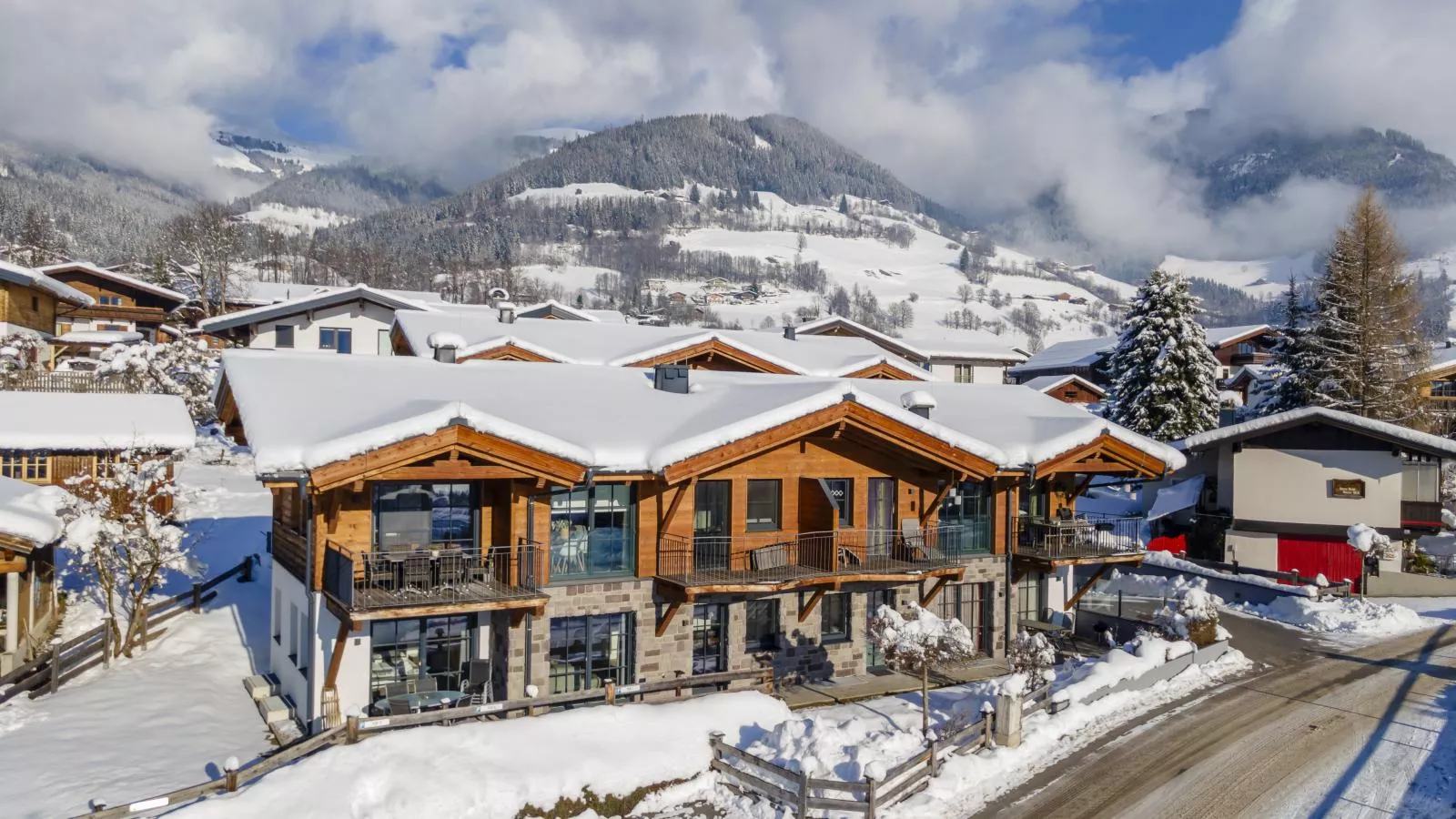 Luxury Tauern Suite Walchen Kaprun 5-Exterior winter