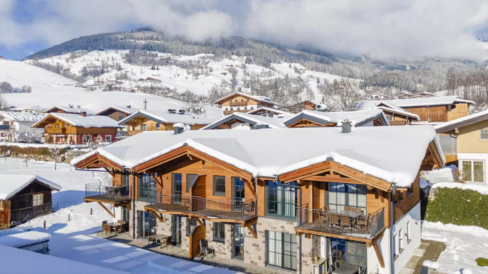 Luxury Tauern Suite Walchen Kaprun 5-Exterior winter