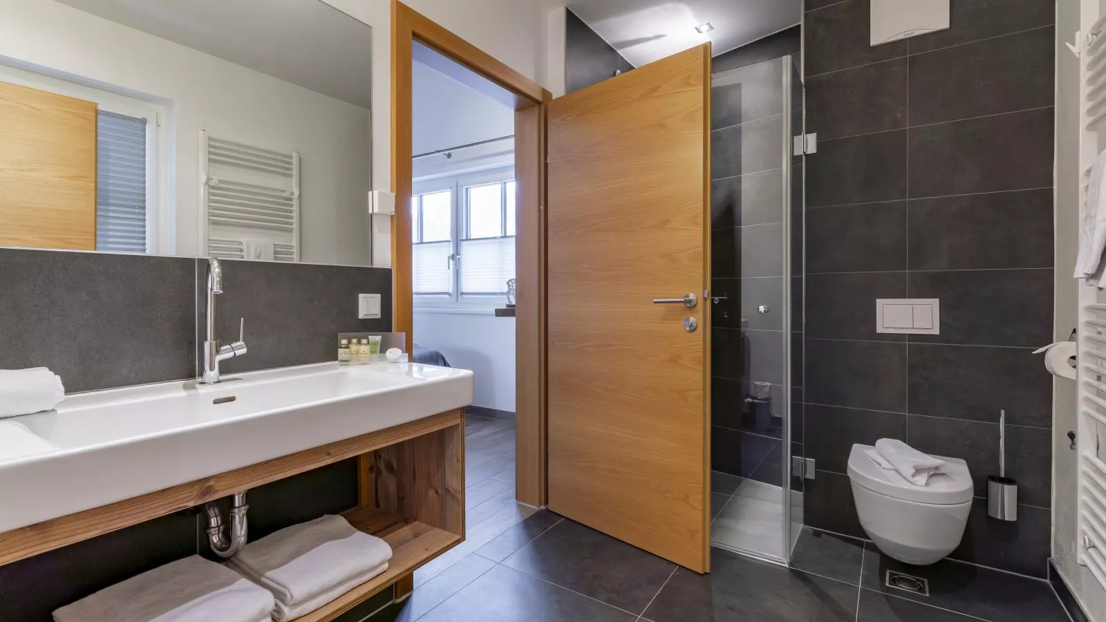 Luxury Tauern Suite Walchen-Kaprun 7-Bathroom