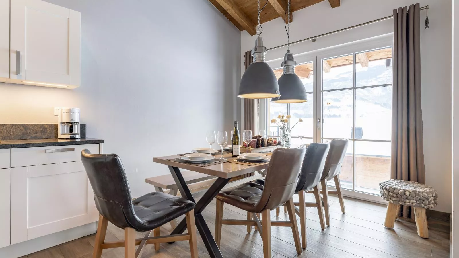 Luxury Tauern Suite Walchen-Kaprun 7-Dining room